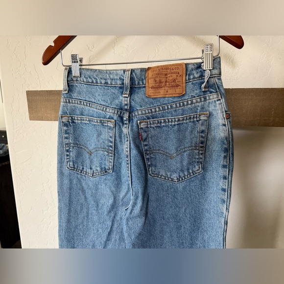 Vintage Levi’s|Women’s high rise mom jeans,slim/barrel skinny style•••Size 9 - Picture 3 of 14